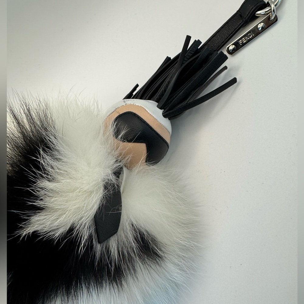 Fendi Karl Lagerfeld | Black and White Fur Keychain - Picture 5 of 5